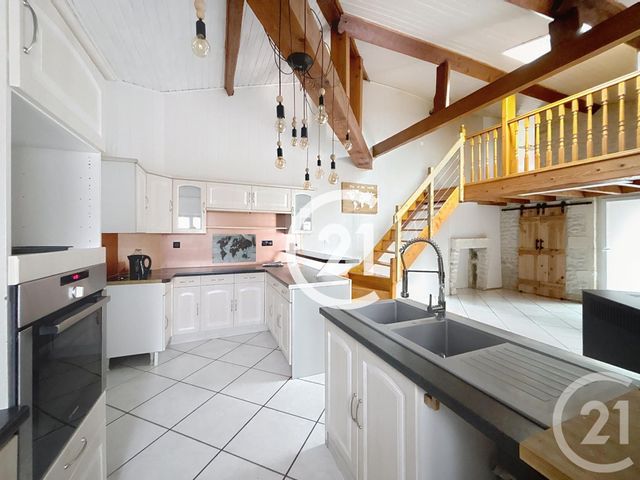 Maison à vendre - 4 pièces - 128 m2 - Chateaubernard - 16 - POITOU-CHARENTES