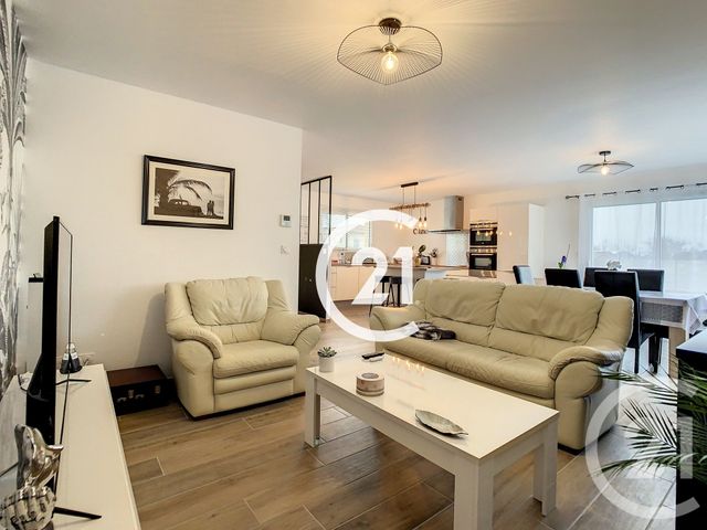 Maison &agrave; vendre - 4 pi&egrave;ces - 106 m2 - Germignac - 17 - POITOU-CHARENTES