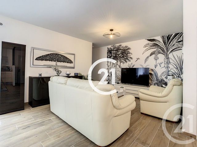 Maison &agrave; vendre - 4 pi&egrave;ces - 106 m2 - Germignac - 17 - POITOU-CHARENTES