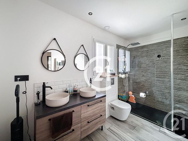 Maison &agrave; vendre - 4 pi&egrave;ces - 132 m2 - Cognac - 16 - POITOU-CHARENTES