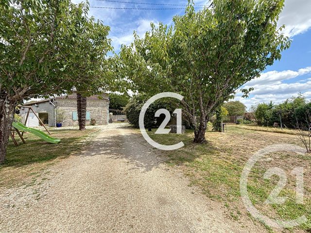 Maison &agrave; vendre - 4 pi&egrave;ces - 147 m2 - Cherves Richemont - 16 - POITOU-CHARENTES