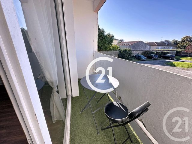 Appartement F1 à louer - 1 pièce - 27 m2 - Cognac - 16 - POITOU-CHARENTES