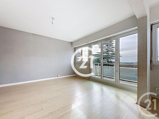 Appartement T4 à vendre - 4 pièces - 84,50 m2 - Cognac - 16 - POITOU-CHARENTES