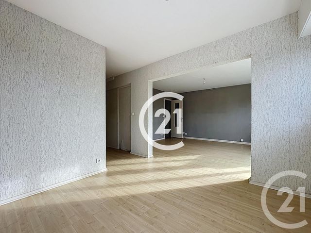 Appartement T4 à vendre - 4 pièces - 84,50 m2 - Cognac - 16 - POITOU-CHARENTES