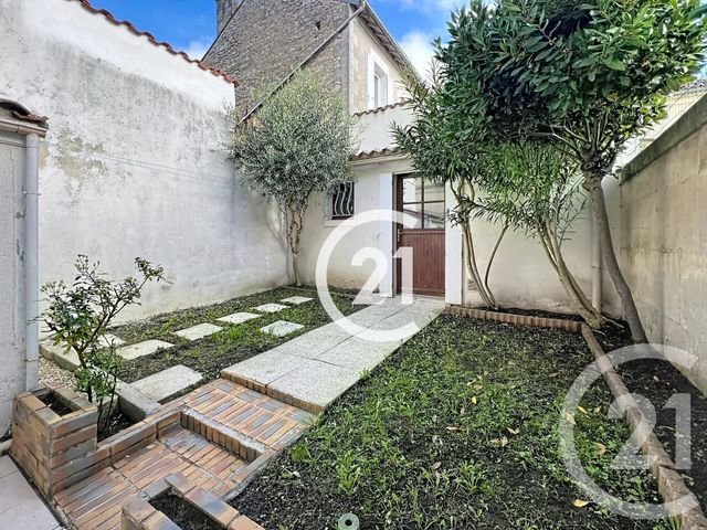 Maison à louer - 4 pièces - 78 m2 - Cognac - 16 - POITOU-CHARENTES