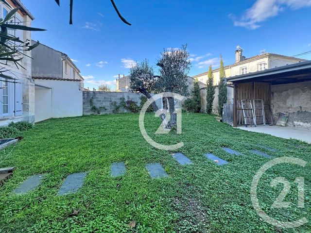 Maison à louer - 5 pièces - 143 m2 - Cognac - 16 - POITOU-CHARENTES