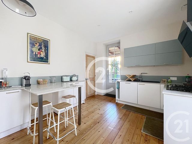 Maison à louer - 5 pièces - 143 m2 - Cognac - 16 - POITOU-CHARENTES