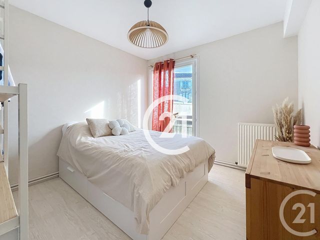 Appartement F3 &agrave; louer - 3 pi&egrave;ces - 60 m2 - Cognac - 16 - POITOU-CHARENTES