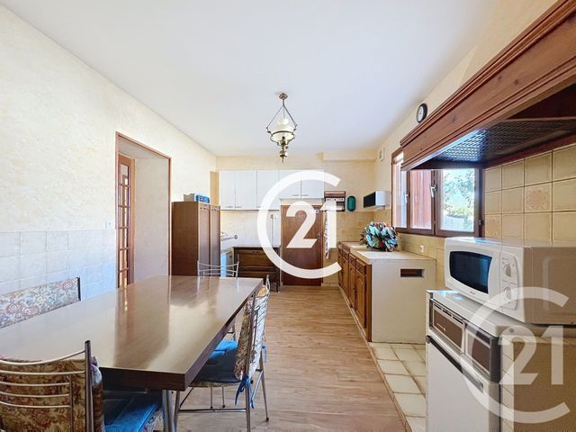 Maison à vendre - 3 pièces - 122 m2 - Chateaubernard - 16 - POITOU-CHARENTES