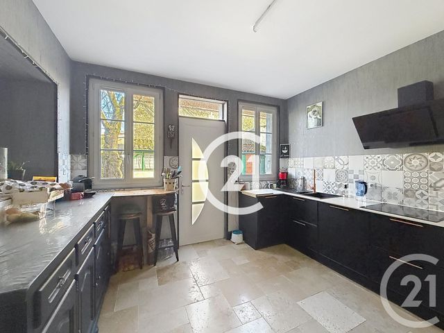 Maison &agrave; vendre - 5 pi&egrave;ces - 173 m2 - Chateaubernard - 16 - POITOU-CHARENTES