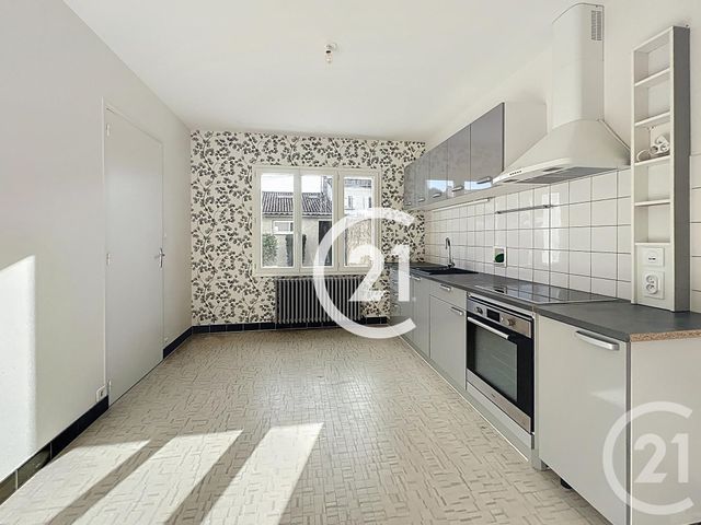 Maison à louer - 3 pièces - 99 m2 - Cognac - 16 - POITOU-CHARENTES