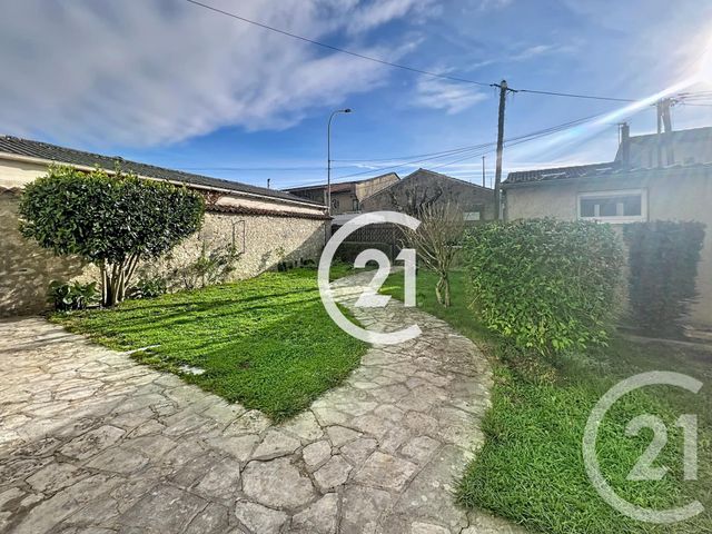 Maison à louer - 3 pièces - 99 m2 - Cognac - 16 - POITOU-CHARENTES