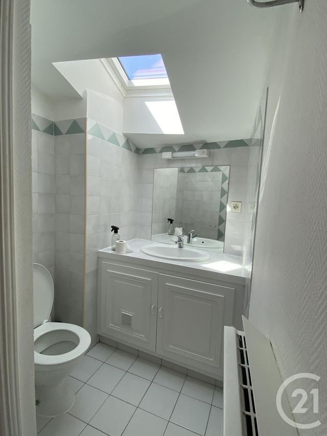 Maison &agrave; louer - 3 pi&egrave;ces - 81 m2 - Cognac - 16 - POITOU-CHARENTES