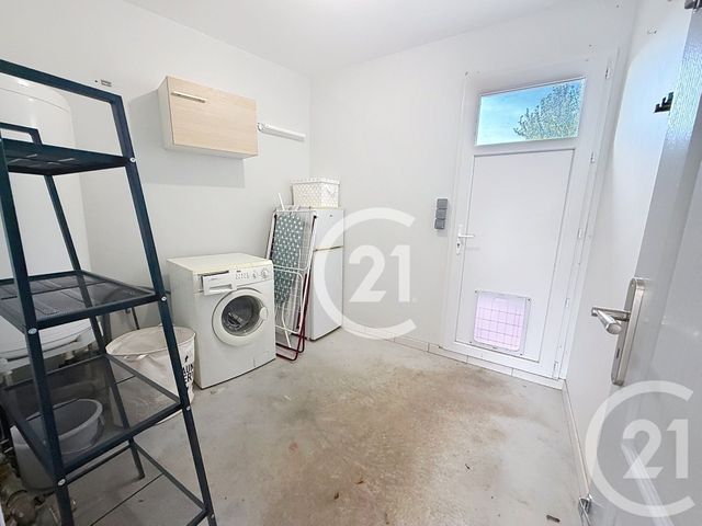Maison &agrave; louer - 3 pi&egrave;ces - 84,50 m2 - Chassors - 16 - POITOU-CHARENTES