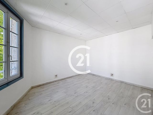 Appartement F4 &agrave; louer - 4 pi&egrave;ces - 127 m2 - Cognac - 16 - POITOU-CHARENTES