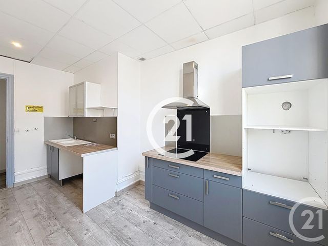 Appartement F4 &agrave; louer - 4 pi&egrave;ces - 127 m2 - Cognac - 16 - POITOU-CHARENTES