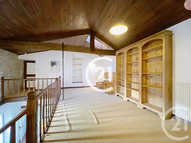 Maison &agrave; louer - 6 pi&egrave;ces - 179 m2 - Cognac - 16 - POITOU-CHARENTES