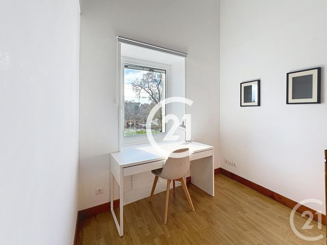 Maison &agrave; louer - 5 pi&egrave;ces - 111 m2 - St Brice - 16 - POITOU-CHARENTES