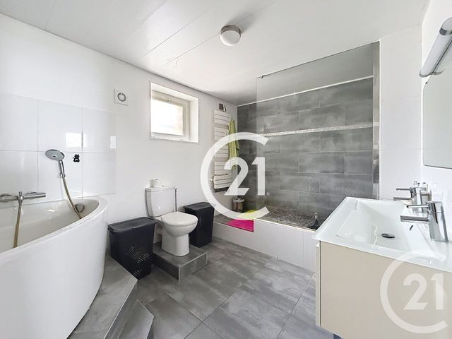 Maison &agrave; vendre - 4 pi&egrave;ces - 140 m2 - Cognac - 16 - POITOU-CHARENTES