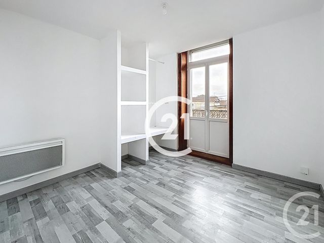 Appartement T2 &agrave; louer - 2 pi&egrave;ces - 32 m2 - Cognac - 16 - POITOU-CHARENTES