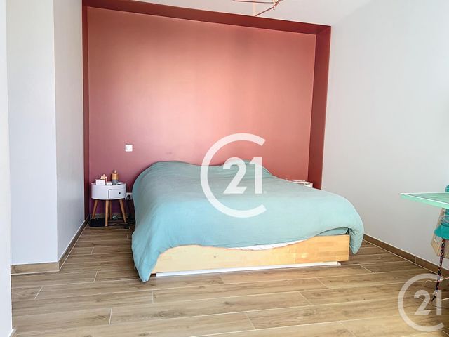 Maison &agrave; louer - 4 pi&egrave;ces - 128,88 m2 - St Brice - 16 - POITOU-CHARENTES