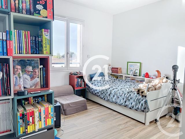 Maison &agrave; louer - 4 pi&egrave;ces - 128,88 m2 - St Brice - 16 - POITOU-CHARENTES