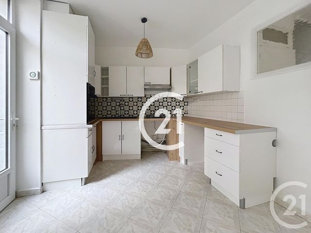 Maison &agrave; louer - 3 pi&egrave;ces - 58 m2 - Cognac - 16 - POITOU-CHARENTES