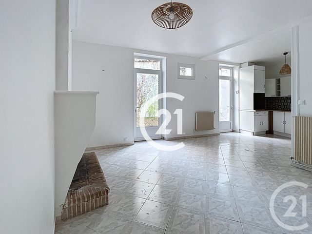 Maison &agrave; louer - 3 pi&egrave;ces - 58 m2 - Cognac - 16 - POITOU-CHARENTES