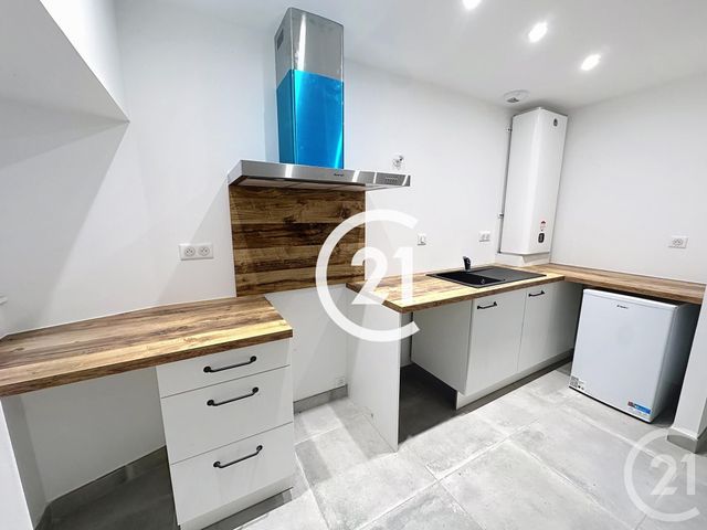 Appartement F1 &agrave; louer - 1 pi&egrave;ce - 29,50 m2 - Cognac - 16 - POITOU-CHARENTES