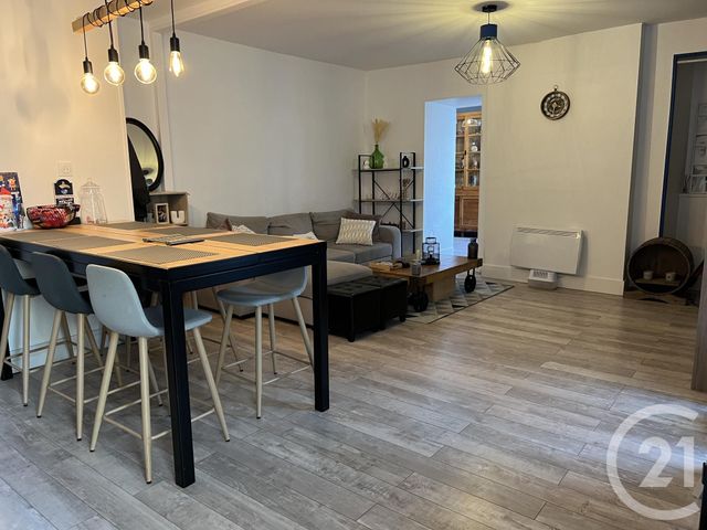 Maison &agrave; louer - 3 pi&egrave;ces - 70,60 m2 - St Laurent De Cognac - 16 - POITOU-CHARENTES