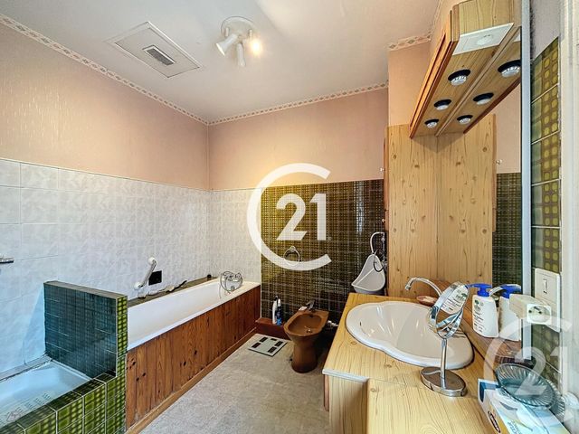 Maison &agrave; vendre - 5 pi&egrave;ces - 185 m2 - Cognac - 16 - POITOU-CHARENTES