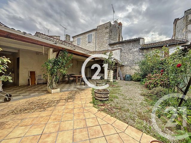 Maison &agrave; vendre - 5 pi&egrave;ces - 185 m2 - Cognac - 16 - POITOU-CHARENTES