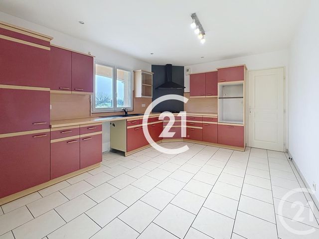 Maison &agrave; louer - 5 pi&egrave;ces - 149 m2 - Merpins - 16 - POITOU-CHARENTES