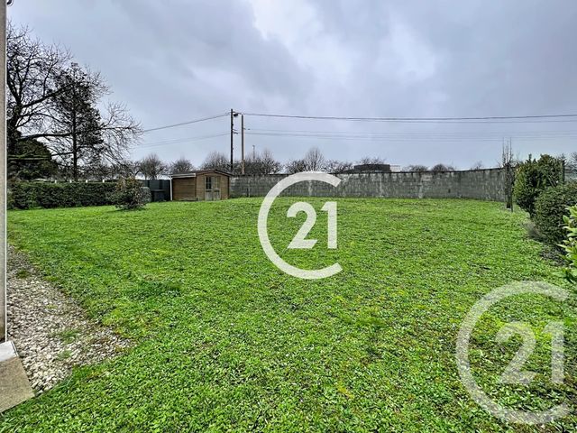 Maison &agrave; louer - 5 pi&egrave;ces - 149 m2 - Merpins - 16 - POITOU-CHARENTES