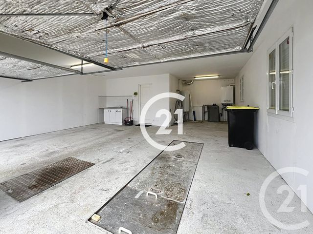 Maison &agrave; louer - 5 pi&egrave;ces - 149 m2 - Merpins - 16 - POITOU-CHARENTES