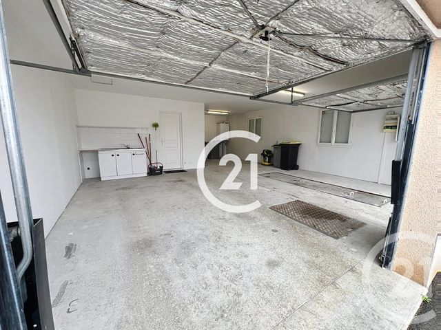 Maison &agrave; louer - 5 pi&egrave;ces - 149 m2 - Merpins - 16 - POITOU-CHARENTES