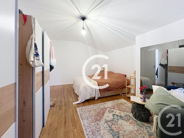 Maison &agrave; louer - 4 pi&egrave;ces - 123,50 m2 - St Brice - 16 - POITOU-CHARENTES