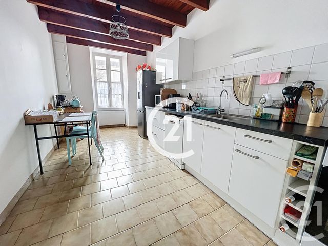 Maison &agrave; louer - 4 pi&egrave;ces - 123,50 m2 - St Brice - 16 - POITOU-CHARENTES