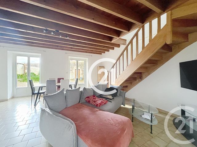 Maison &agrave; louer - 4 pi&egrave;ces - 123,50 m2 - St Brice - 16 - POITOU-CHARENTES