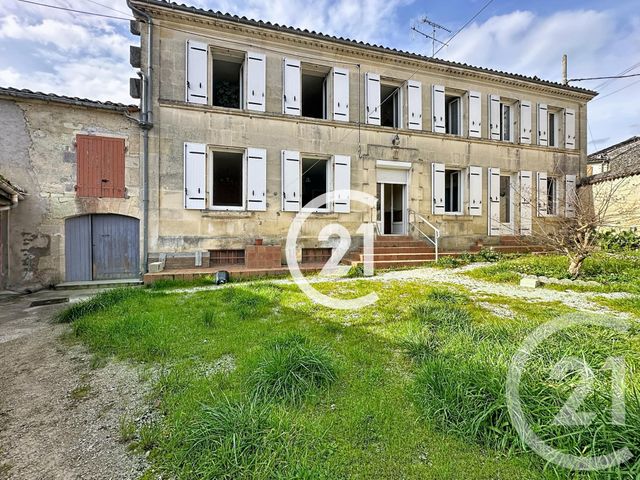 Maison &agrave; vendre - 7 pi&egrave;ces - 218,30 m2 - Louzac St Andre - 16 - POITOU-CHARENTES