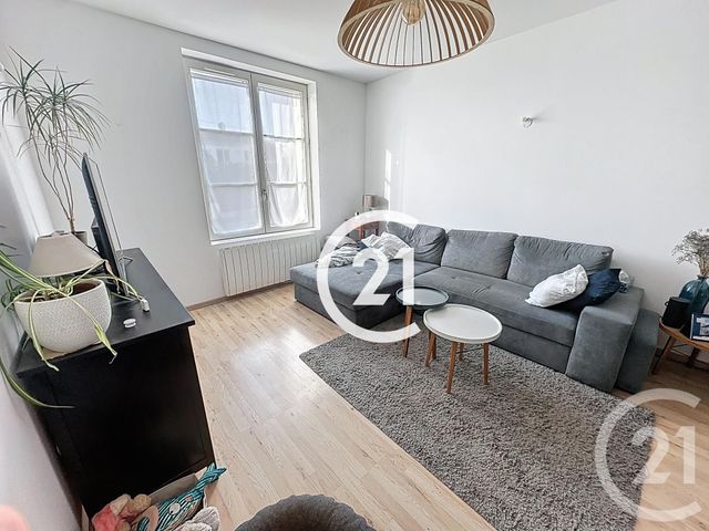 Maison &agrave; louer - 5 pi&egrave;ces - 110 m2 - Cognac - 16 - POITOU-CHARENTES