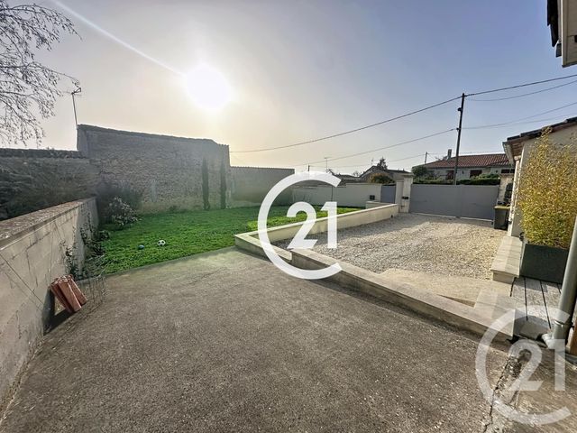 Maison &agrave; louer - 5 pi&egrave;ces - 110 m2 - Cognac - 16 - POITOU-CHARENTES