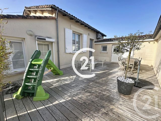 Maison &agrave; louer - 5 pi&egrave;ces - 110 m2 - Cognac - 16 - POITOU-CHARENTES