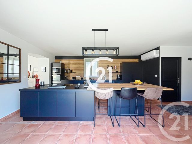 Maison &agrave; vendre - 6 pi&egrave;ces - 231 m2 - Salignac Sur Charente - 17 - POITOU-CHARENTES