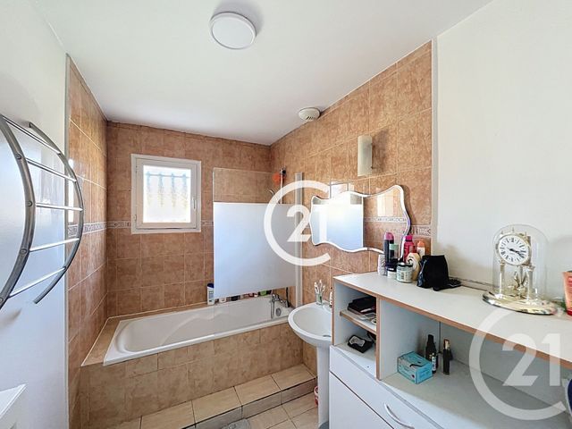 Maison &agrave; vendre - 3 pi&egrave;ces - 73 m2 - St Martial Sur Ne - 17 - POITOU-CHARENTES