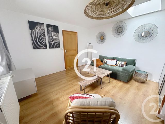 Appartement F3 &agrave; louer - 3 pi&egrave;ces - 65 m2 - Cognac - 16 - POITOU-CHARENTES