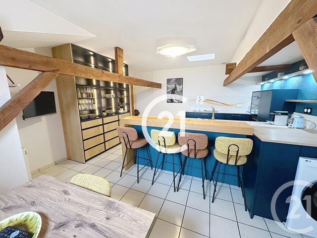 Appartement F3 &agrave; louer - 3 pi&egrave;ces - 65 m2 - Cognac - 16 - POITOU-CHARENTES