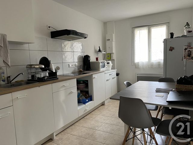 Appartement F2 &agrave; louer - 2 pi&egrave;ces - 50 m2 - Archiac - 17 - POITOU-CHARENTES