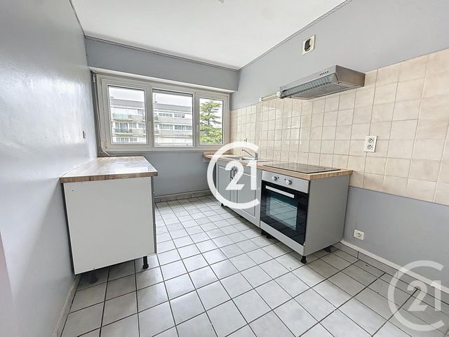 Appartement F3 &agrave; louer - 4 pi&egrave;ces - 73 m2 - Cognac - 16 - POITOU-CHARENTES