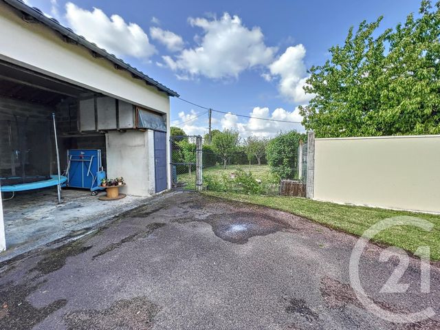 Maison &agrave; louer - 5 pi&egrave;ces - 114 m2 - Archiac - 17 - POITOU-CHARENTES